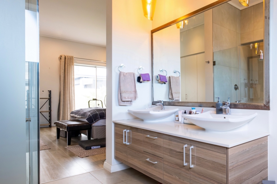 3 Bedroom Property for Sale in Earls Court Lifestyle Estate Western Cape